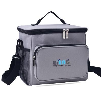 China Waterproof 2022 Fashion Gray Custom Logo Portable Cooler Bag 600D Oxford Cloth Thermo Shoulder Bags for sale