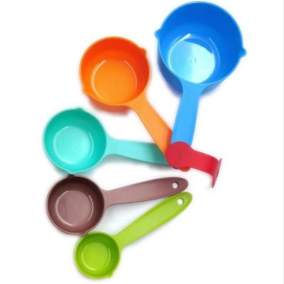 China Factory Direct Sales Viable Customize Economy Cheap Design Card Food Grade Colorful Plastic Measuring Cups for sale