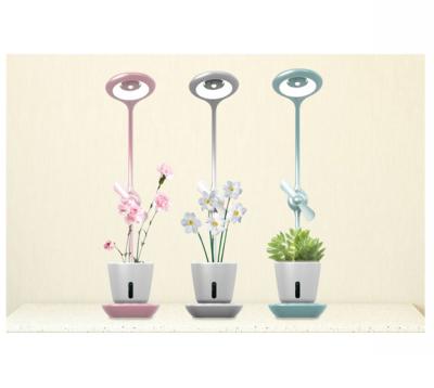 China Best Gift Portable USB Raise Lamp Cute Mini Fan Adjustable Reading And Desk Lamp Factory 