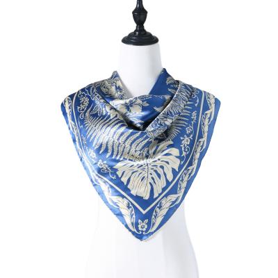 Κίνα 100% Loose Large Square Silk Satin Square 110x110cm Colorful Soft Silk Scarf Printed προς πώληση