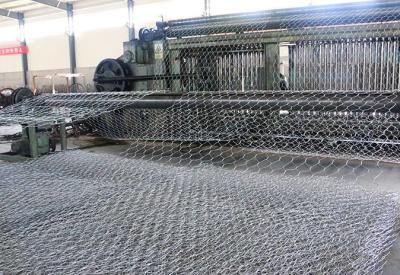 China Gegalvaniseerde Met een laag bedekte 2x1x1m 100 X 120mm Gabion-Draad Mesh Dia 2.5mm Hexagonaal Gat Te koop