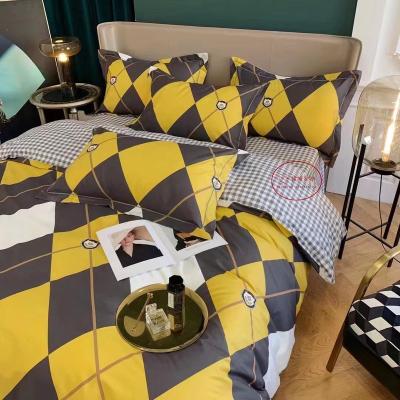 China Factory Direct Supply Disposable Printed Sheets Bedding Duvet Cover Set for sale