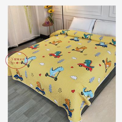 China Sustainable Cozy Custom Printed 4pcs Quilted Comforter Quilted Bedding Set for sale