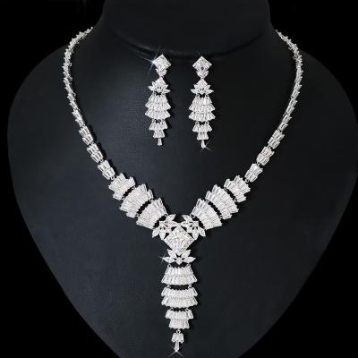 China New Fashion CLASSIC European Zircon Silver Flower Necklace Set Prom Women Wedding Bridal Jewelry Set for sale