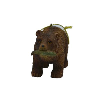 China Wholesale custom resin figurine bear bite fish polyresin animal northern ornaments from Europe for sale