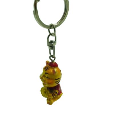 China Resin with cheap metal fortune cat figurine key chain custom 3d personalized key chain for sale