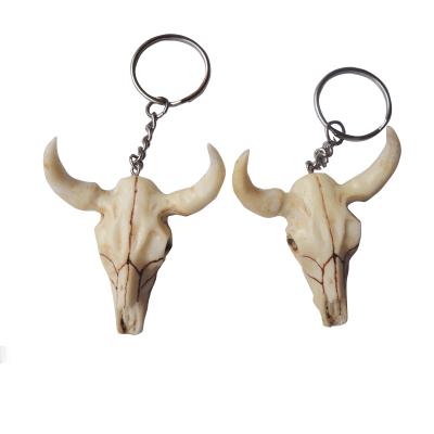 China Hand Carve Custom Cattle Skull Resin Key Chain 3D Skull Head Cattle Longhorn Key Chain Keyring for sale