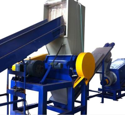 China Garment Shops Crusher Machine Waste Plastic Crusher Tire Crusher Machine for sale