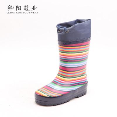 China Fashion trend manufacturer Factory High Quality kids warm rain boots rainbow print kids rubber kids rain boots with dinosaur print for sale