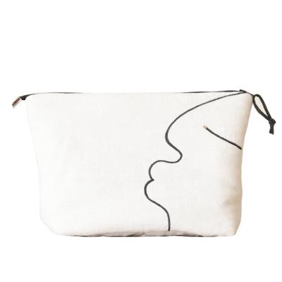 China Guru Linen White Black One Cosmetic Cute Line Of Woman Makeup Bag Fashion Position Brush Toiletry Item Gift Idea for sale