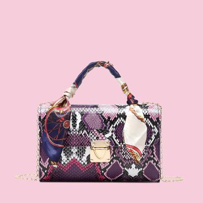 China Fashion Trend Snake Printing Women's Bags With Sexy Lady Bag Serpentine Evening Clutch Handbags Scarves Silk Decor for sale