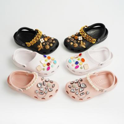 China wholesale price clog charm clogs charms luxury bling crystal metal gold chain shoe decoration designer clogs charms for women for sale