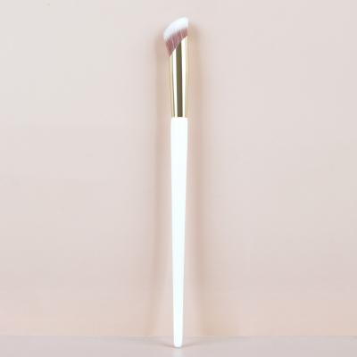 China Angular Blush 2022 Hot Sale New Concealer Brush Covering Acne Print Base Sweep Soft Synthetic Hair Makeup Brush for sale