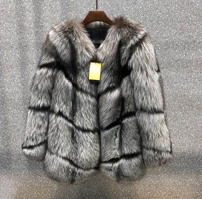 China WholesaleReal Fox Fur Jacket Coat Custom Made Winter Anti-Wrinkle Fur Coat Women Fashion Natural Shearling Luxury Coat For Ladies for sale