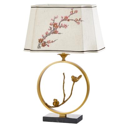 China Modern American Style Metal Bird Table Lamp With Fabric Shade For Living Room Bedroom And Hotel Decoration Table Light Table Lamp for sale