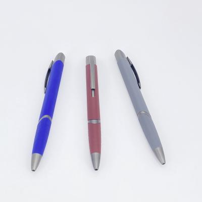 China Schoolpapier Triangle Plastic Ball Pen Soft Coating Matt Ballpoint Pen Met Logo Te koop