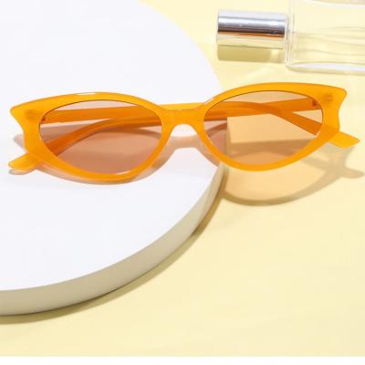 China New Fashion Sun Glasses Fashion Cat Eye Sun Glasses Small Frame Butterfly Women Sunglasses UV400 Protection for sale