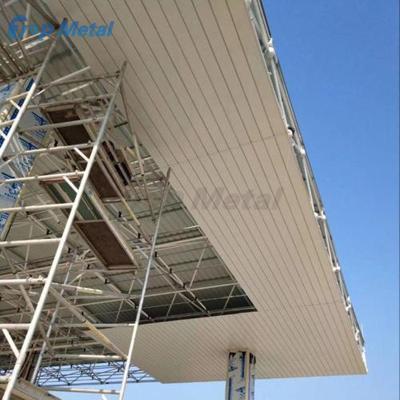 China Outdoor False Ceilings Fashionable Decorative Perforated C-strip Decorative Perforated Partition Aluminum Linear Ceiling for sale