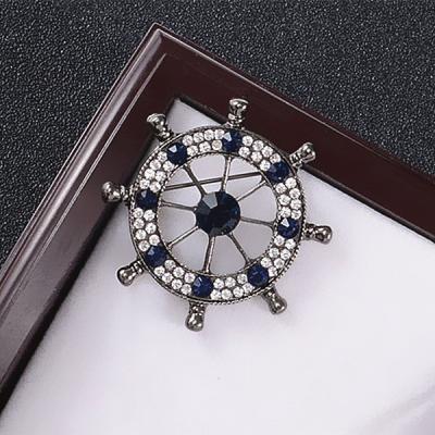 China Fashionable Top Grade Men's Brooch High Quality Fashion Zircon Brooch for sale