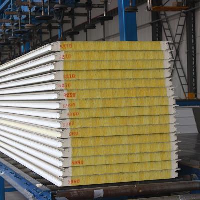 China 1000mm 2022 factory price roofs and glass wool insulated wall sandwich panel for steel warehouse for sale