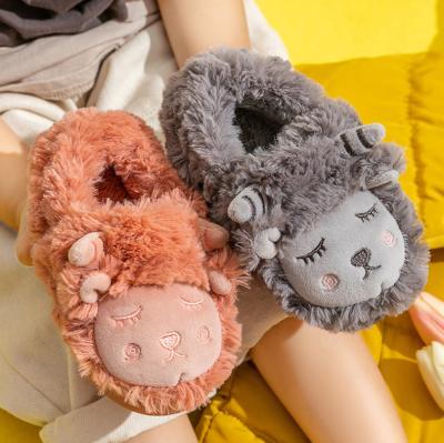 China Kids Lightweight Indoor Outdoor Autumn Winter Home Warm Plush Slipper Stuffed Sheep Slipper for Boy Girls for sale