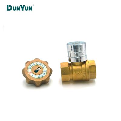 China General Female Lockable Brass Ball Valve DN15~DN20 With Magnetic Lock for sale