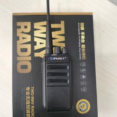 China Wholesale Waterproof Wireless Walkie Talkie New Arrival Walkie Talkie Factory Business Two Way Radio V588S 400 for sale