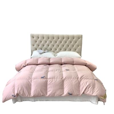 China Modern Winter Quilts King Comforter Super Soft And Comfortable New Design Soft Blanket for sale