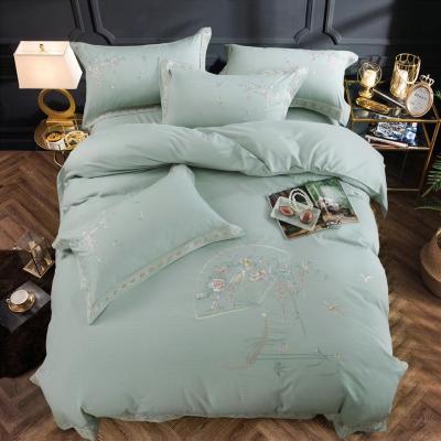 China Modern Comfortable And Fashionable Folded Style Home Comforter Satin Hutch Hutch Bedding Set for sale