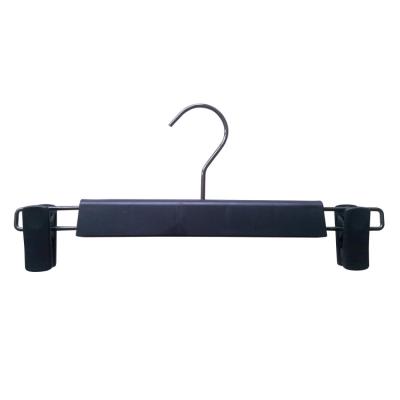 China Black Staples Clips Bottom Hanger With Chrome Electroplating Hook for sale