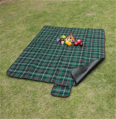 China Customize Pattern of 100% polyester waterproof picnic blanket for bulk sale for sale