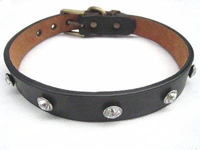 China Leather dog collar for big dogs with big rhinestones for sale