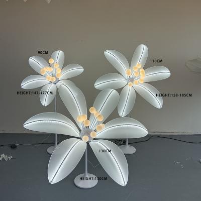 China NEW ARRIVAL Fashionable Wedding Decorations Metal Peony Road Guide LED Light Decorate Stage Light Decorations For Party Baby Shower for sale