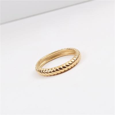 China 2022 New Trendy Wholesale New Jewelry 18K Gold Plated Twisted Crescent Stainless Steel Ring For Women for sale