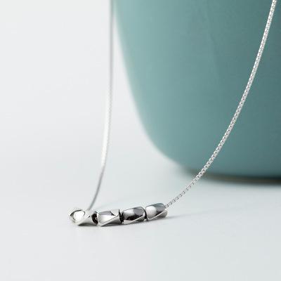 China 2022 FASHIONABLE New Rotating Rhombus Beads 925 Sterling Silver Choker Necklace For Women's Pendant for sale