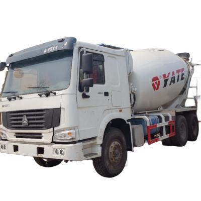 China Used Howo 25ton Concrete Mixer Truck with 10CBM Capacity and Unique Selling Point for sale