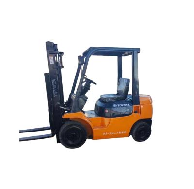 China TOYOTA FD25 Forklift Diesel Pallet Lifting Truck for Food Beverage within Your Budget for sale