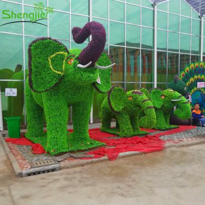 China Outdoor Decorative Mall Yarn Plant Supply Decoration Elephant Grass Topiary Animals for sale