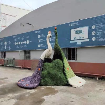 China Sun Creme ; Durable Custom Artificial Grass Sculpture Peacock Plant Topiary Animal Shape With Led Lights for sale