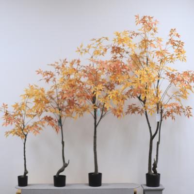 China Minimalist Plastic Artificial Tree Autumn Maple Tree Plastic Artificial Maple Tree For Sale Indoor for sale