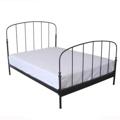 China Comfortable Wholesale Cheap Black Queen Size Metal Bed Frames White Wrought Iron Bed for sale