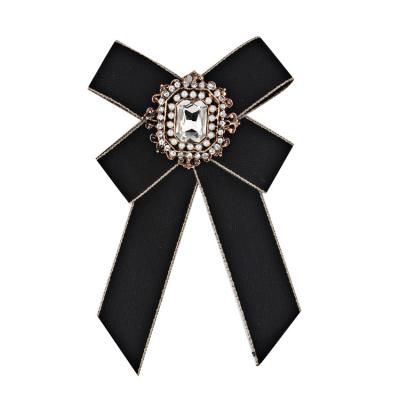 China Simple Simple Brooch Fashion Exaggerated Diamond Studded Colorful Fabric Bow Link Brooch for sale