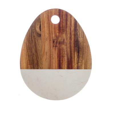 China Acacia Sustainable Elegant Wood Serving Cheese Dessert Drop Shape Design White Marble Chopping Cutting Board for sale