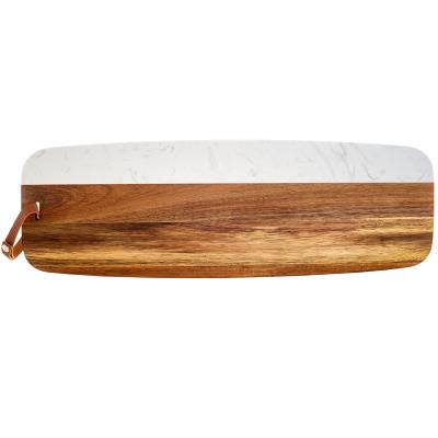 China Charcuterie Design Cheese Serving Sleek Acacia Sustainable Elegant Wood Long White Marble Cutting Board With Leather Kick for sale