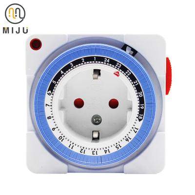 China 48 24 Hour 30 Minute ON/OFF Timer EU Programmable Mechanical Socket Outlet for sale