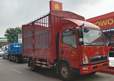 Chine les camions de faible puissance de l'enjeu 4x2 pour le moteur 6 du transport des animaux 84HP roule à vendre