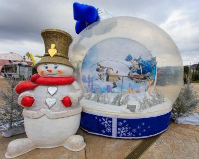 Cina Globo gonfiabile della neve dell'aria delle decorazioni di Natale di eventi del partito per annunciare in vendita