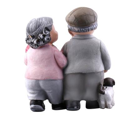 China Antique Imitation Hot selling design walk old couple artware warm sweet feeling man & wife artware for sale