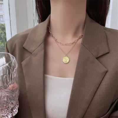 China 2021 female career South Korea double-layer collar portrait niche design sense new advanced soft simple round card sweater chain for sale