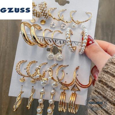 China GZUSS Casual/Sporty Fashion Pearl Hoop Earrings Set For Women Geometirc Gold Metal Hoop Earrings Brincos 2021 Trend Jewelry Gift for sale